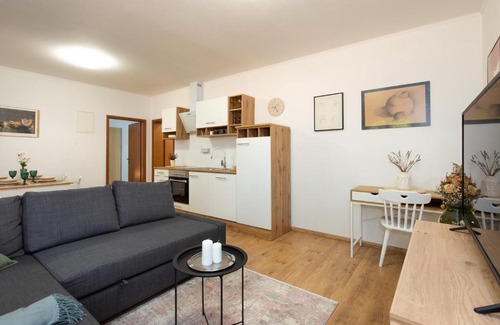 Rubesi Apartment | Double Oak Apartment