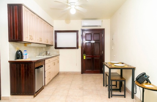 Georgetown Bed & Breakfast | Double Queen Suite - Republic Terrace Accommodations