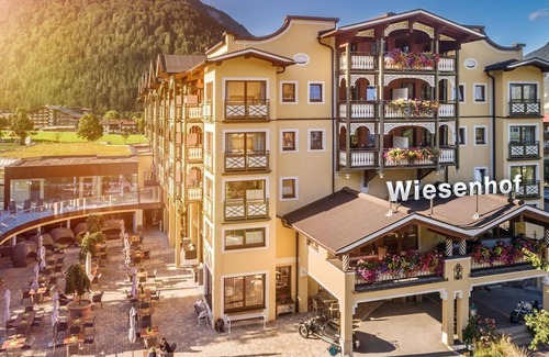 Pertisau House | Double room "Rotkehlchen" with pampering board 4 - Hotel der Wiesenhof