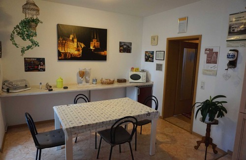 Erfurt Apartment | Double Room 1 - Private Room Am Ginkgobaum