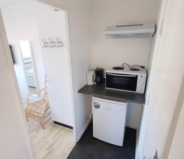 Norresundby Apartment | Double room 4 with Free Parking