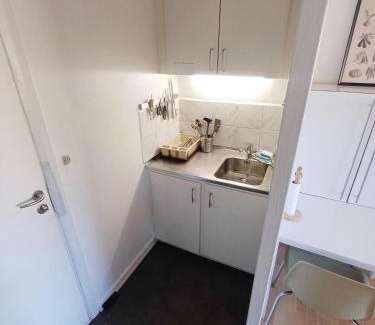 Norresundby Apartment | Double room 5 with Free Parking