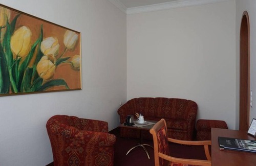 Center House | Double room comfort, shower or bath, WC - Hotel am Schloss