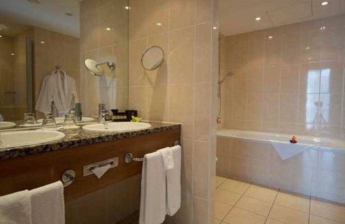 Erfurt Old Town Hotel | Double Room - Dorint Hotel am Dom Erfurt