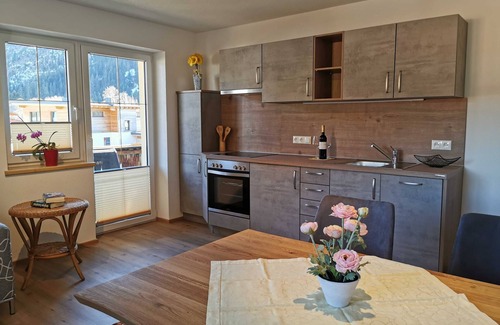 Tannheim Apartment | Double room GAIßHORN without balcony - Pension Tannheim - Family Kleiner and