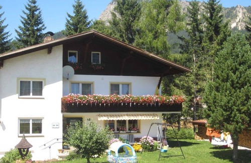 Tannheim Apartment | Double room GAIßHORN without balcony - Pension Tannheim - Family Kleiner and