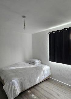 Lambeth House | Double Room in shared Quiet House