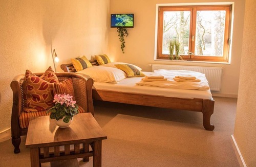 Bahretal Bed & Breakfast | Double room LILIENSTEIN - WITH breakfast - - Pension Am historischen Kalkwerk