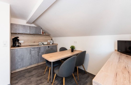 Huenfeld Hotel | Double room-mit Balkon-Private Bathroom