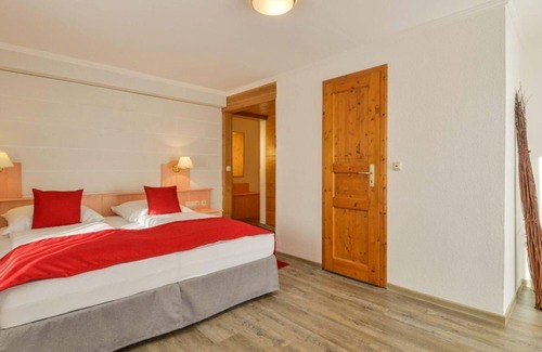 Bad Bayersoien House | Double Room (No. 1, 2, 3, 4, 9) - Landhotel zum Metzgerwirt