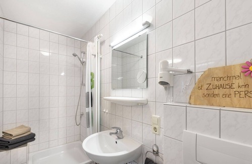 Salem Apartment | Double room owl with shower and WC