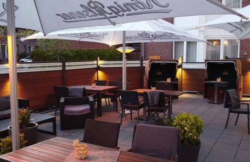 Center House | Double room, shower, WC, Superior - Hotel Stadt Aurich