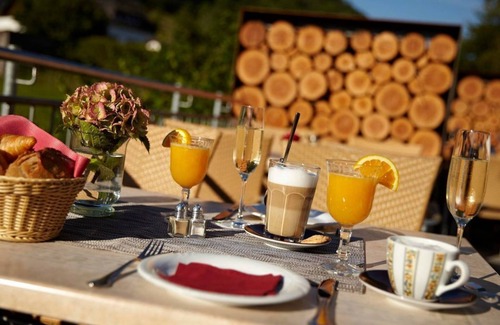 Meerfeld House | Double room "Sternengucker Sweet" shower/WC/balcony - NaturPurHotel Maarblick