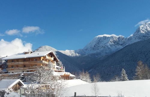 Mittenwald Apartment | Double room West "Almnest" - with shower /toilet - Gröbl-Alm, alpine inn /hotel