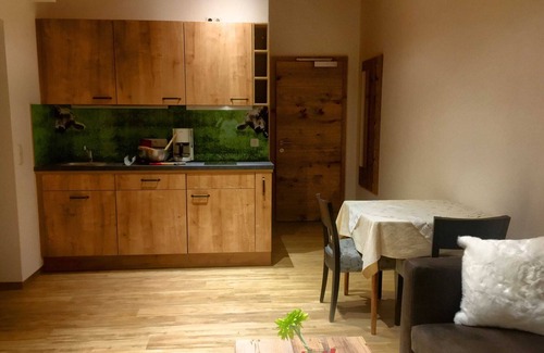 Nesselwaengle Apartment | Double room with balcony - Apartments and Pension Mariandl
