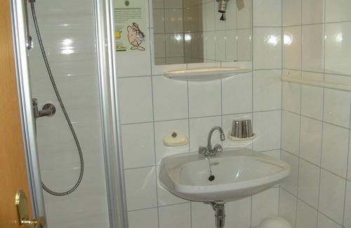 Straden Bed & Breakfast | Double room with balcony no. 2 - Gästehaus Stöckler