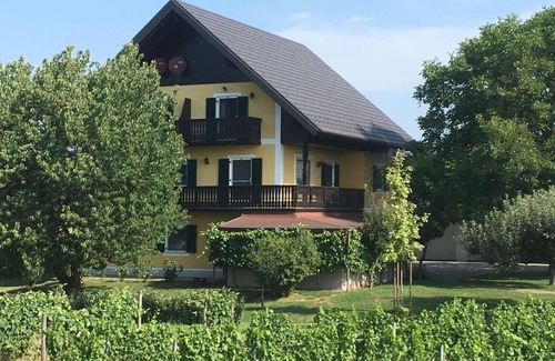 Straden Bed & Breakfast | Double room with balcony no. 2 - Gästehaus Stöckler