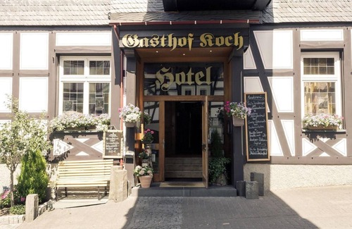Daaden House | Double room with balcony - Hotel Gasthof Koch