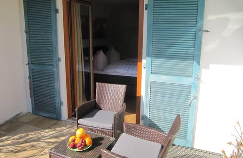 Nonnenhorn Apartment | Double room with kitchenette and sofa bed