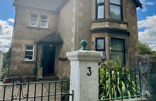Barrhead House | Double room with Shared bathroom