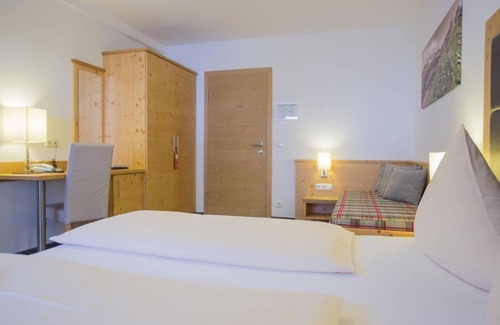 Kleinarl Bed & Breakfast | Double room with shower, WC - Ennskraxblick, hotel