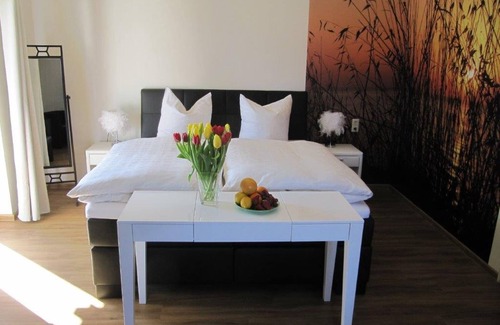 Nonnenhorn Apartment | Double room with sofa bed
