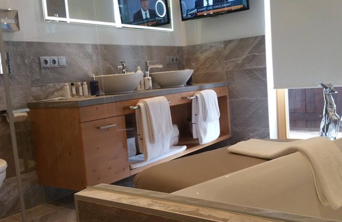 Seefeld in Tirol House | Double Superior Balcony "room Only" non Refundable - Hotel Vergeiner