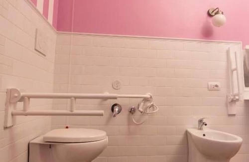 Castel del Piano Apartment | Double/Twin Room with single beds and disabled access - Nonna Genovina
