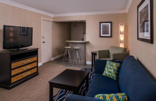 Concord Hotel | Doubletree By Hilton Concord Downtown