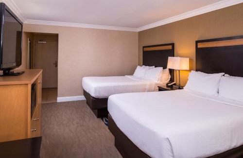 Concord Hotel | Doubletree By Hilton Concord Downtown