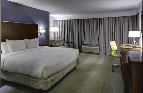 Biloxi Hotel | DoubleTree by Hilton Hotel Biloxi