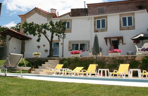 Armamar House | Douro house with pool