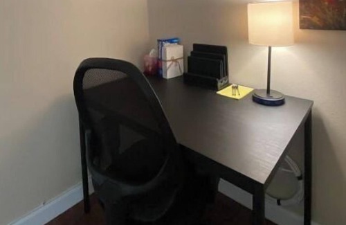 Port Tampa City House | Down By the Bay, 1mile to beach, 2 miles to McDill AFB