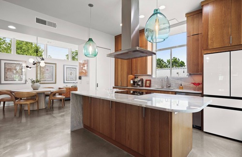 Central East Austin House | Downtown Austin Gem I Pet-friendly 4BR home w/fire pit & fenced yard