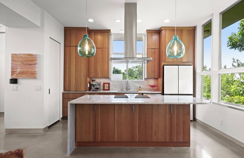 Central East Austin House | Downtown Austin Gem I Pet-friendly 4BR home w/fire pit & fenced yard