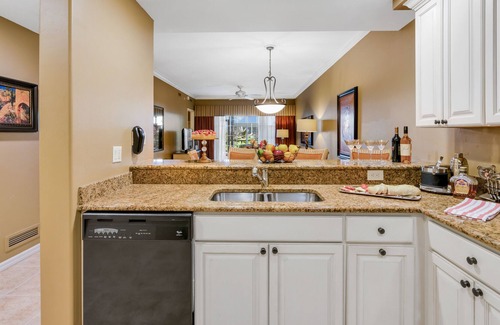 Redevelopment Area Condo | Downtown Bellasera Resort Condo with On-Site Restaurant, Pool & Private Patio