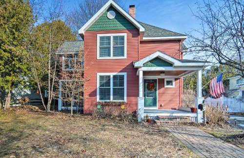 Charlevoix House | Downtown Charlevoix Duplex half Mi to Lake Michigan