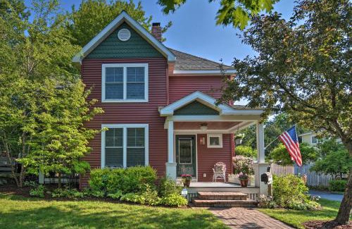 Charlevoix House | Downtown Charlevoix Duplex half Mi to Lake Michigan