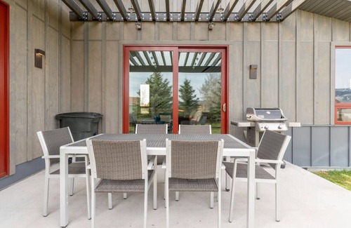 Driggs House | Downtown Driggs Modern Marvel - Walkable!