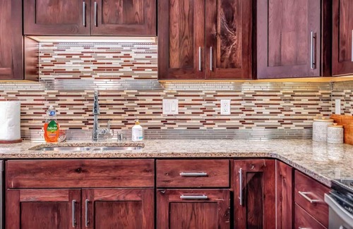 Historic Downtown La Crosse Apartment | Downtown La Crosse Modern Flat