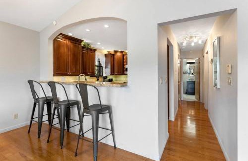 Hendricks and Venice Isles House | DOWNTOWN LAS OLAS WATERFRONT HOME UPDATED UNIT