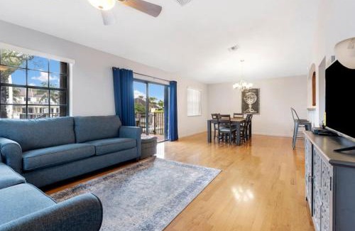 Hendricks and Venice Isles House | DOWNTOWN LAS OLAS WATERFRONT HOME UPDATED UNIT