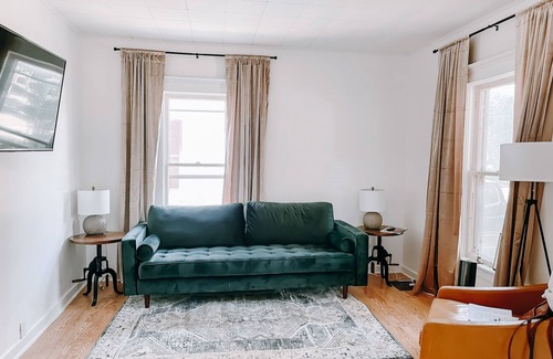 Marshall House | Downtown Marshall Home - Walk to Shops & Restaurants - Long Stays Welcome