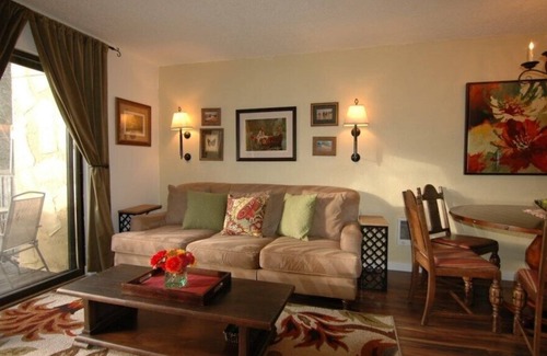 Education Hill House | Downtown Redmond 2 bed 1.5 bath