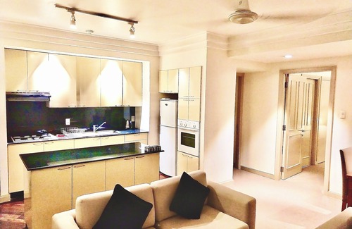 District 3 Apartment | Downtown Retro Serviced Apartment