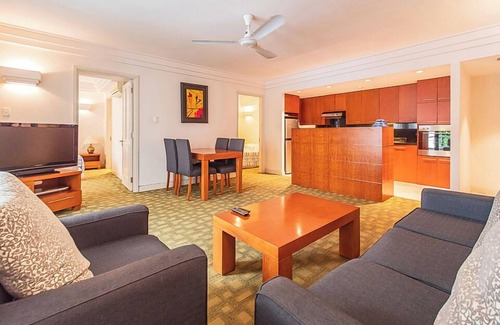 District 3 Apartment | Downtown Retro Serviced Apartment