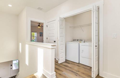 Downtown Apartment | Downtown Sea Escape