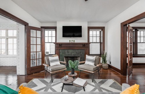 Herron Morton Apartment | Downtown Serenity - Mins to Mass Ave