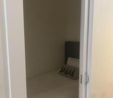 Downtown Vancouver Hotel | downtown vancouver independent affordable suit 1