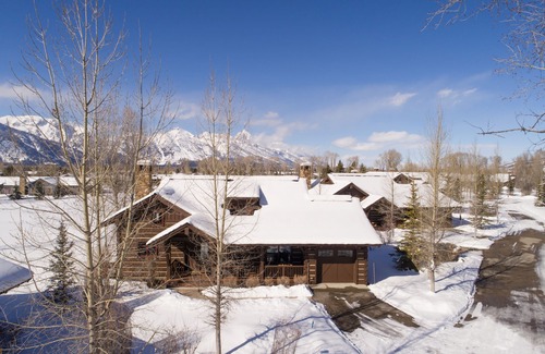 Jackson Hole House | Dramatic Views of Grand Teton National Park at Jackson Hole Golf and Tennis